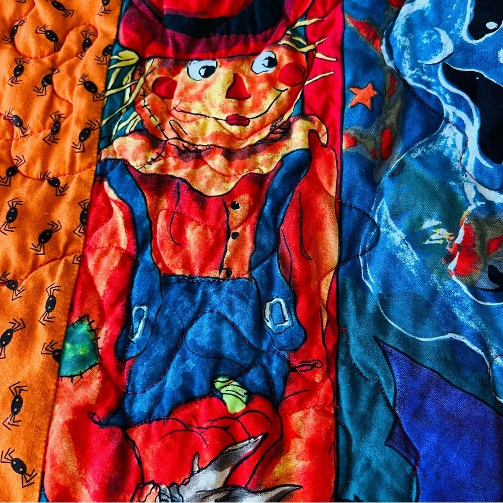 🎃 Handmade Halloween Quilt – “Pumpkin Patch Night” – 36” x 47”